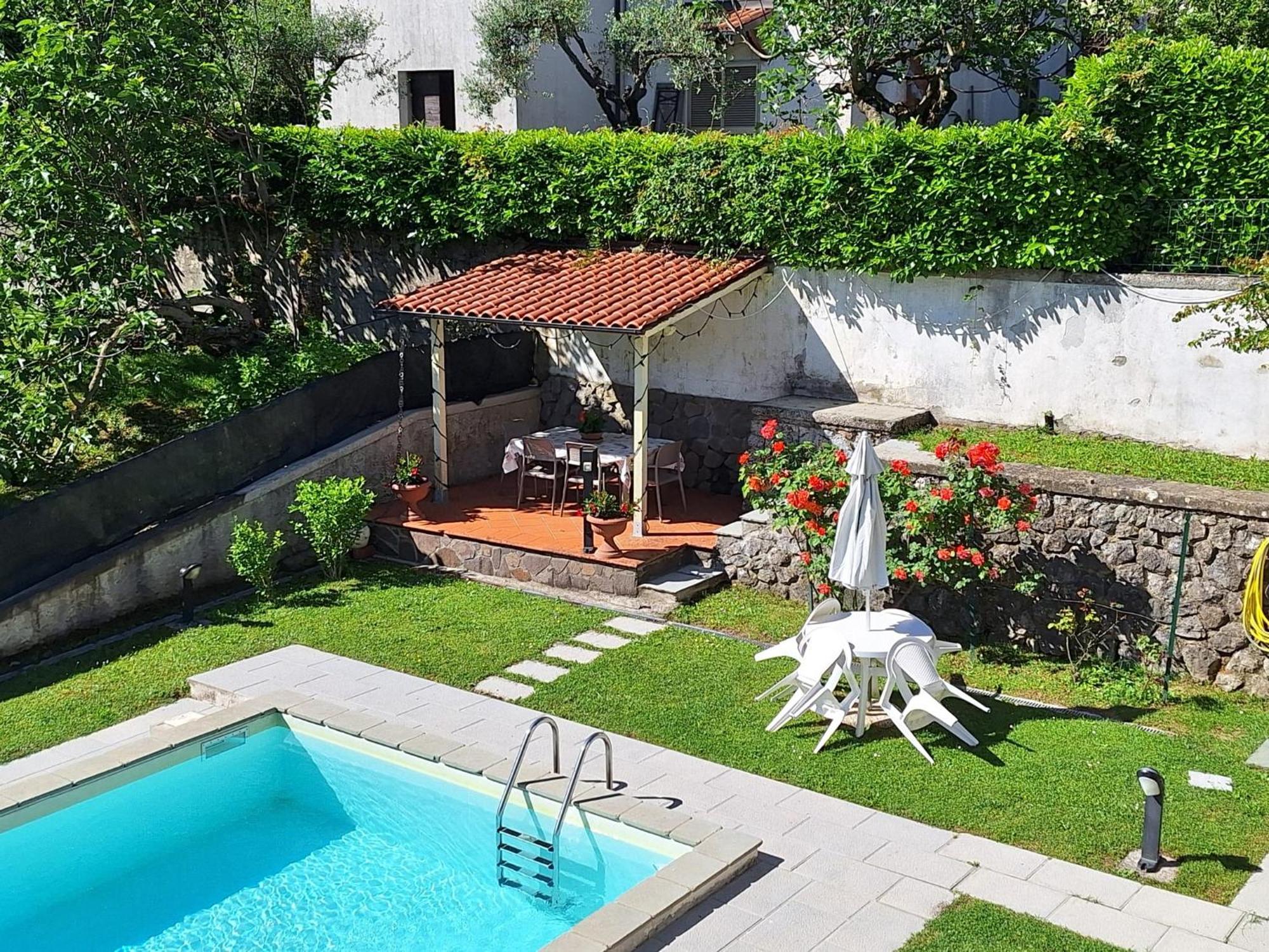 B&B Da Franca Camporgiano Exterior photo