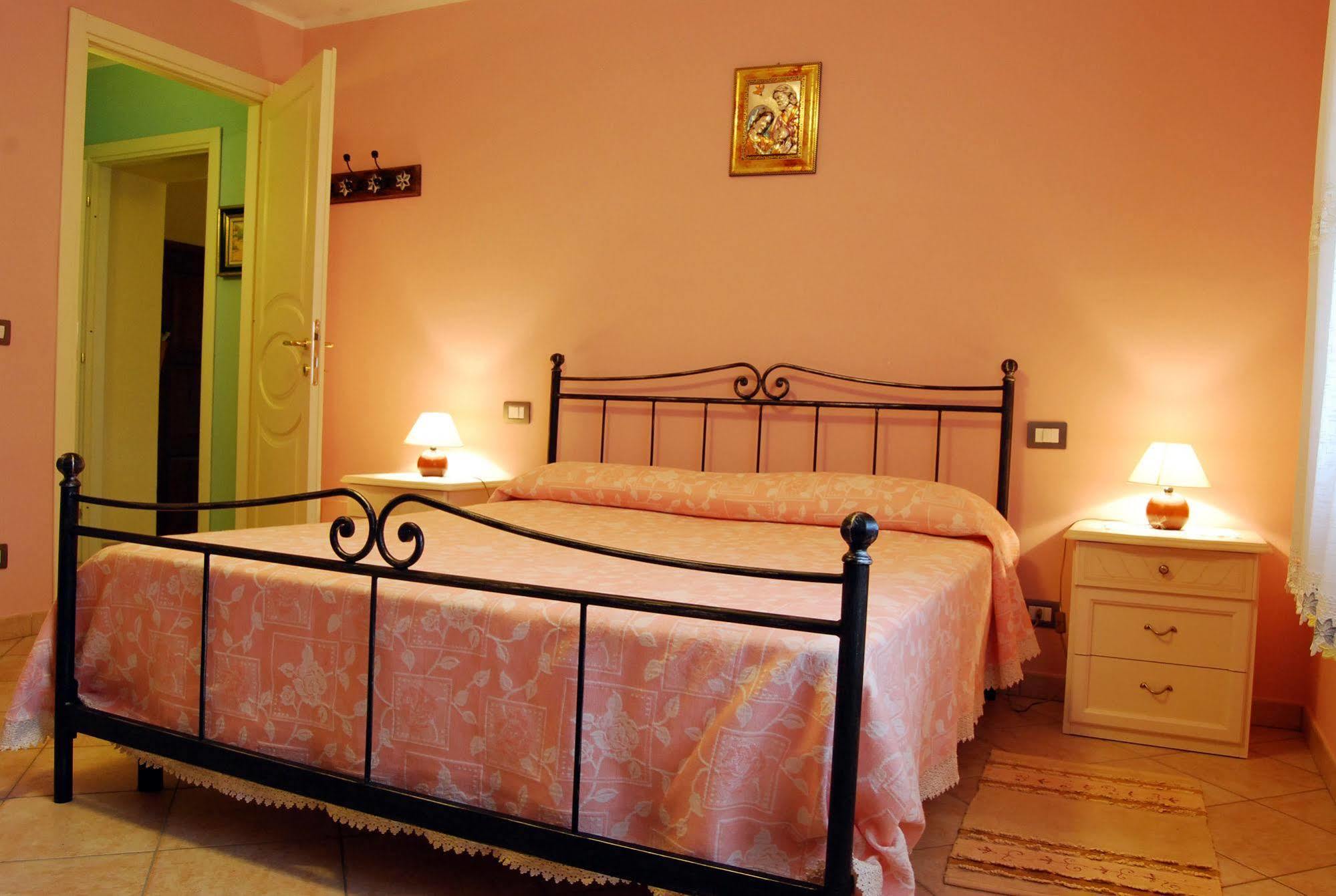 B&B Da Franca Camporgiano Exterior photo
